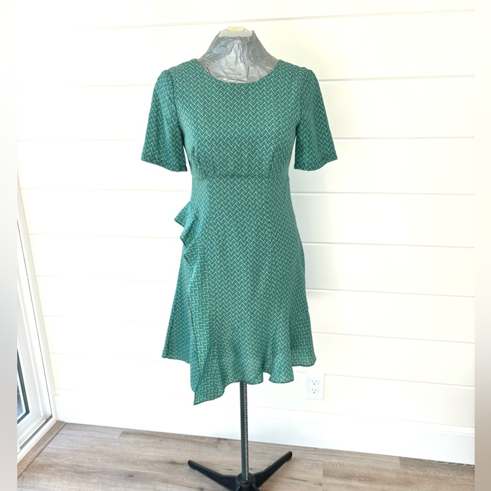 $298 Nanette Lepore Green Silk Dress Fit & Flare size 8-10 NWOT